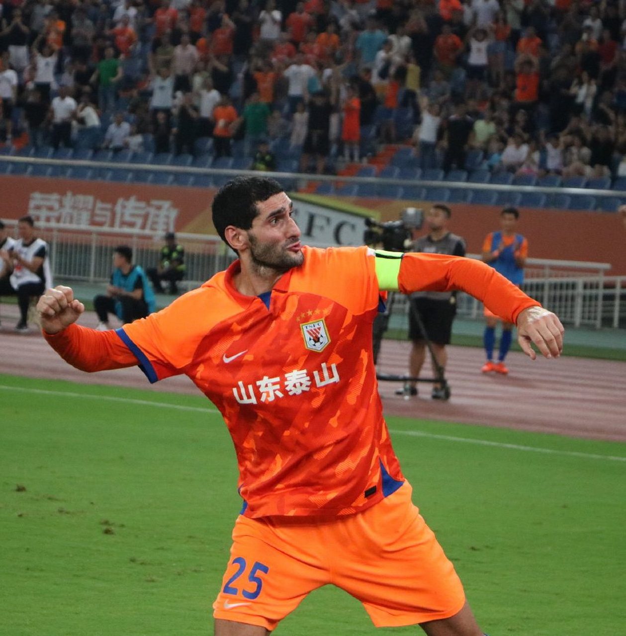 今夜山东男篮迎来里程碑：亚冠节点到来，震撼外界，团队化学反应显著(博兴二中校花)-3377平台